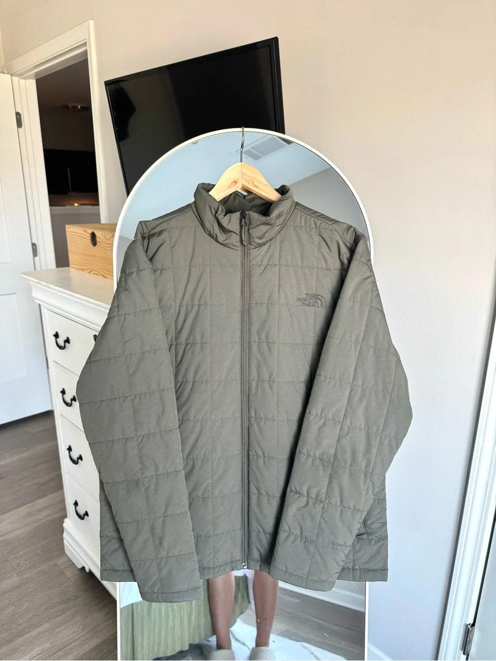 The North Face Men's Junction Insulated in New Taupe Green Puffer Jacket